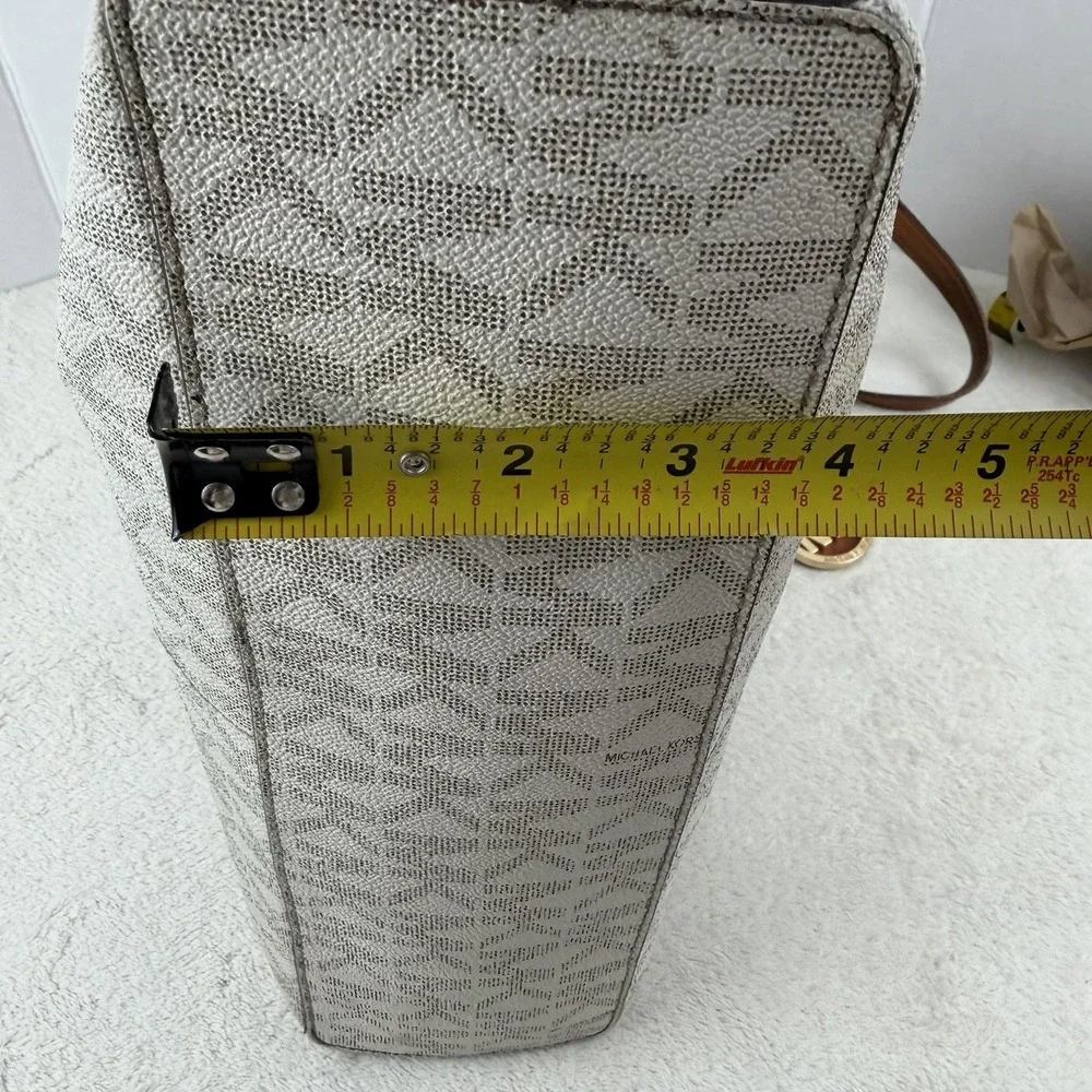 MICHAEL‎ KORS Bedford Large Pocket Vanilla Tote Bag Logo 30S0GBFT3B